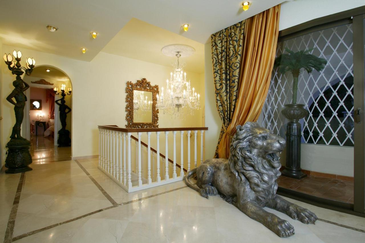 Royal Roman Empire Marbella Exterior photo